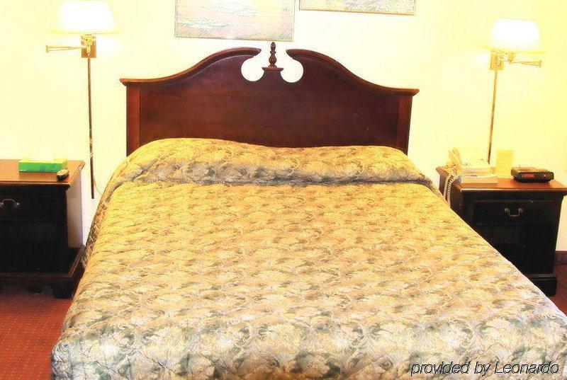 Flagship Inn & Suites Groton Szoba fotó