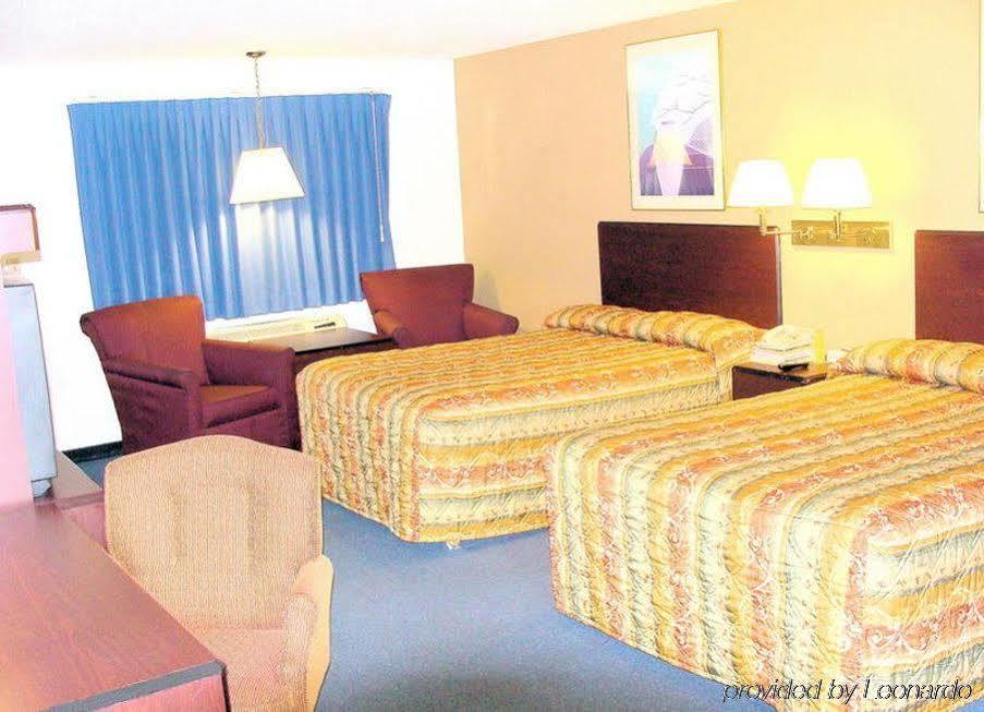 Flagship Inn & Suites Groton Szoba fotó
