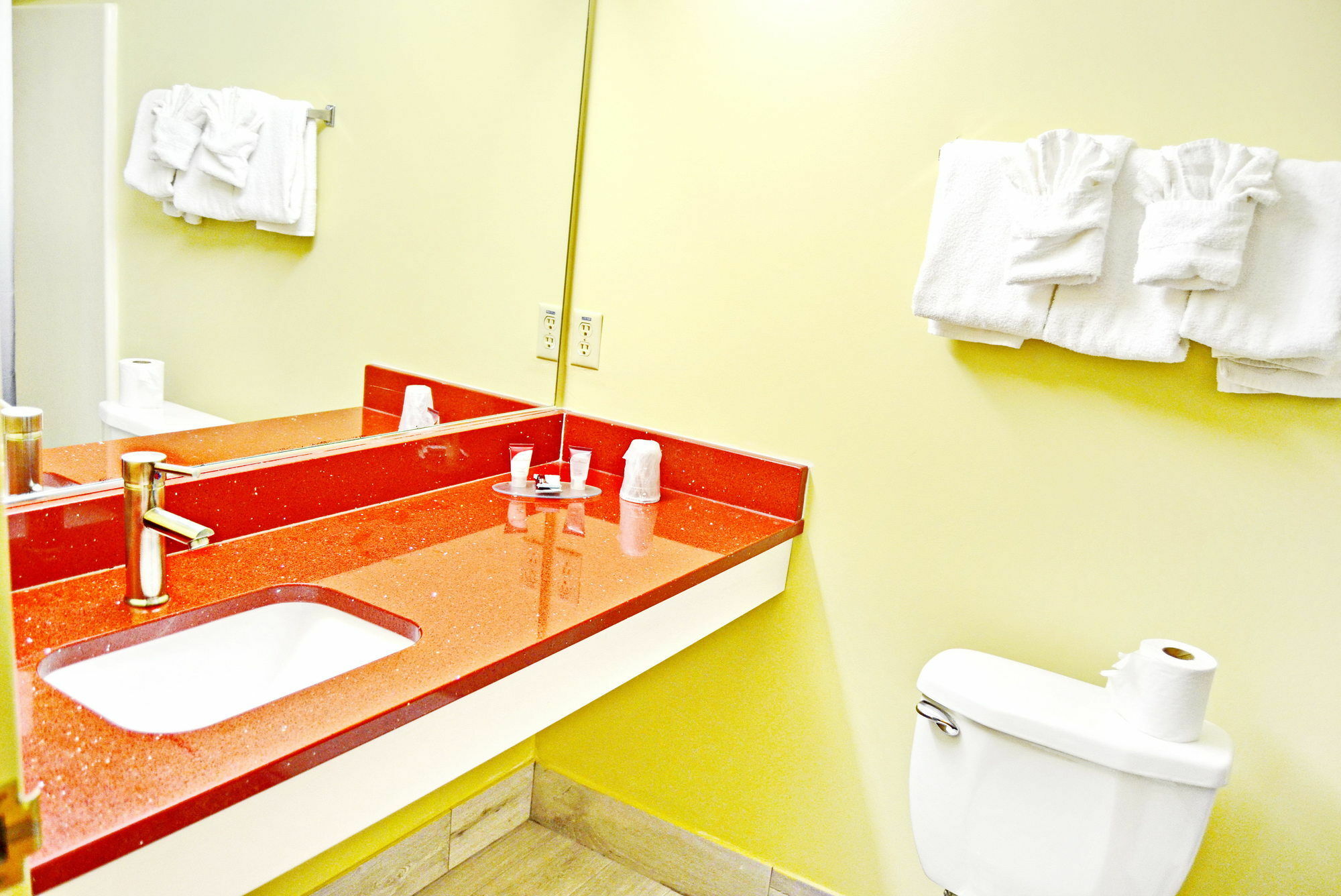 Flagship Inn & Suites Groton Kültér fotó